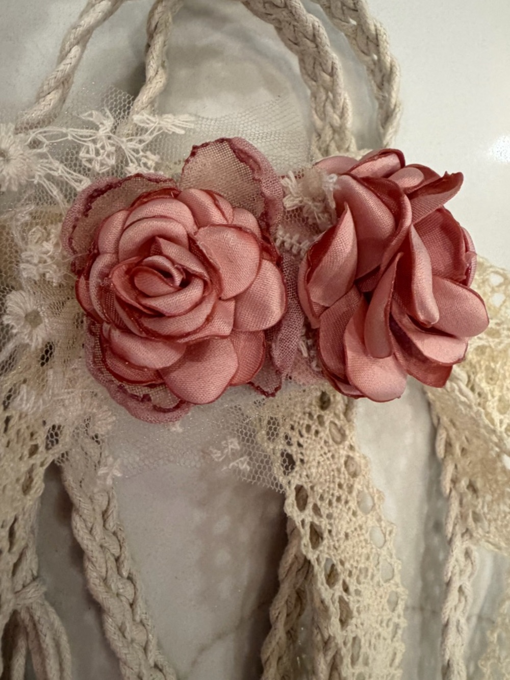 POL Feminine Handcrafted Blush Flower Belt OS - Picture 5 of 10